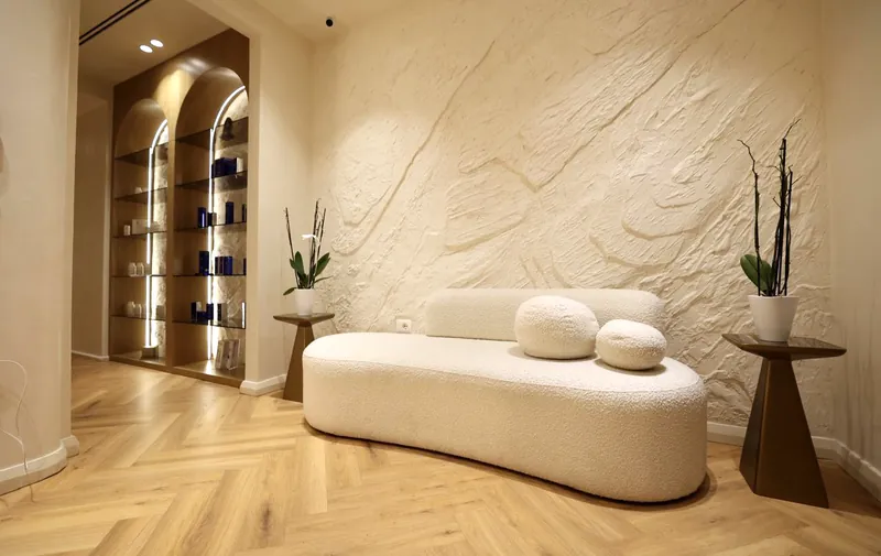 The lounge sofa